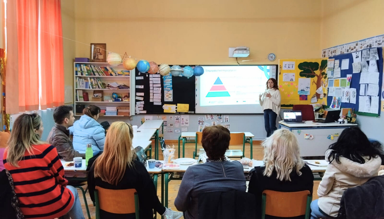 Παρουσίαση του έργου της Πρωτοβουλίας, σε σχολείο στην Άντισσα